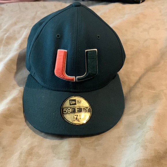 Size 7 1/4 Miami Hurricane fitted cap - Picture 1 of 4